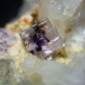 Pyrite dans fluorite - St Julien Molin-Molette - Loire