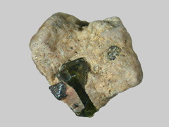 Diopside - Magnétite - Couze de Chaudefour - Voissière - Chambon-sur-Lac - Puy-de-Dôme - FP - Taille 3mm