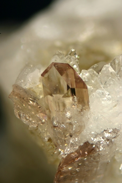 Axinite - St Christophe en Oisans - Isère -  JCC - Cristal 4 mml.jpg