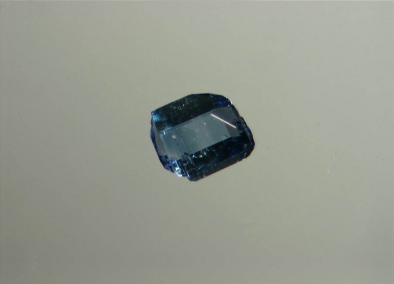 Saphir - Le Sioulot - Prades - Puy de Dôme -JCC - Cristal 1,5 mm.jpg