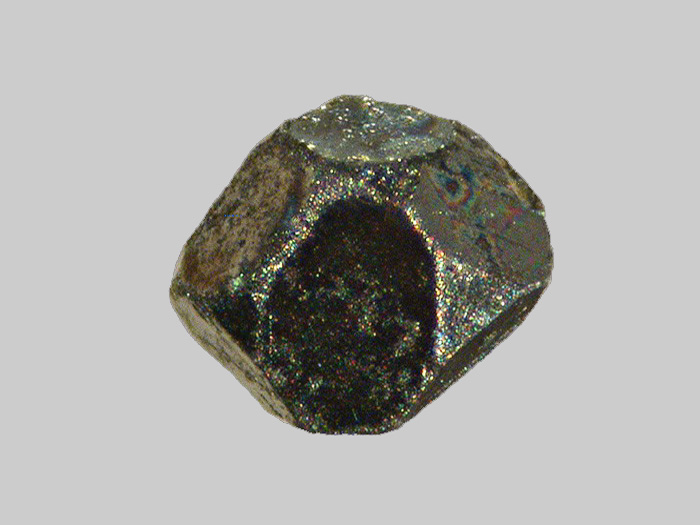 Magnétite - La Sumène - Menet - Cantal - FP - Taille 0,6mm..jpg
