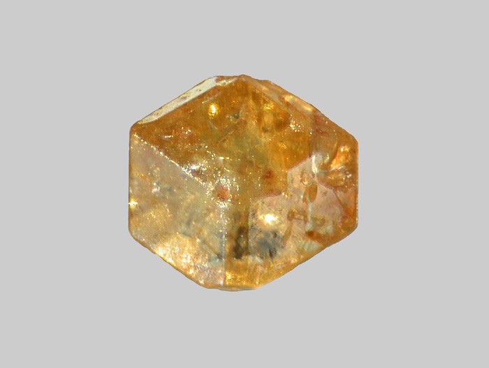 Titanite - Le Sioulot - Olby - Puy-de-Dôme - FP - Taille 1mm.jpg