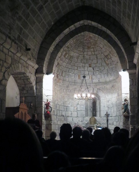 Concert  à l\'église romane de sant Feliu de Rocabruna.jpg