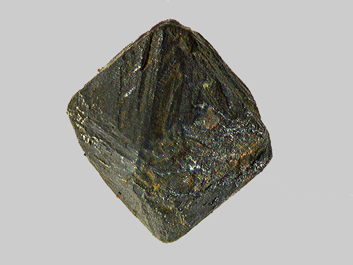 Magnétite - La Durance - Peyrolles-en-Provence - Bouches-du-Rhône - FP - Taille 2mm.jpg