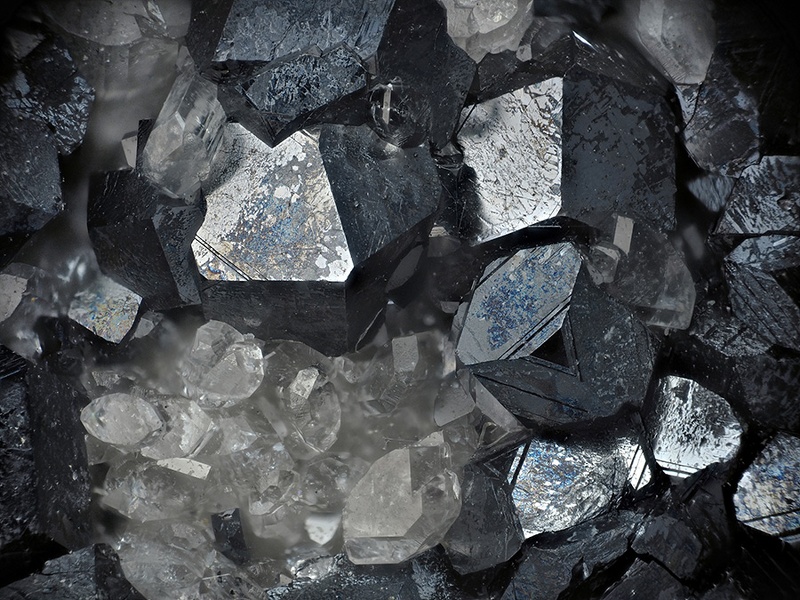 Magnétite Diopside - Bessans - Savoie champ 3,2.jpg