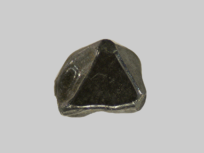 Magnétite - Plaine des Sables - Ile de la Réunion (La Réunion) - FP - Taille 1,2mm.jpg