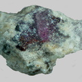 Rubis - Spinelle - Anorthite - Peygerolles - Saint-Privat-du-Dragon - Haute-Loire - FP - Taille 2,3mm