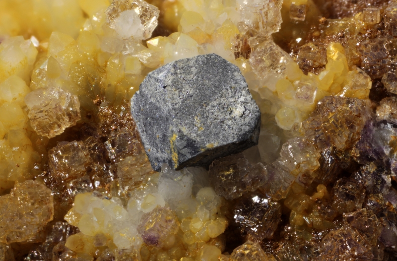 103137-galene,fluorite,quartz-GB-Chp 10mm.jpg