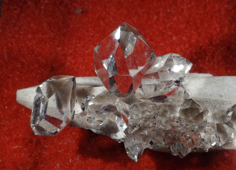 quartz  Remuzat 26 - 15 mm ph G LANDONa.jpg