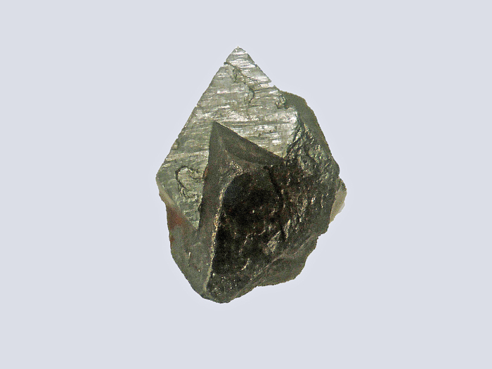 Arsénopyrite - Grand Etang - L'Andelot - St-Didier-la-Fôrêt - Allier - FP - Taille 1,5mm.jpg